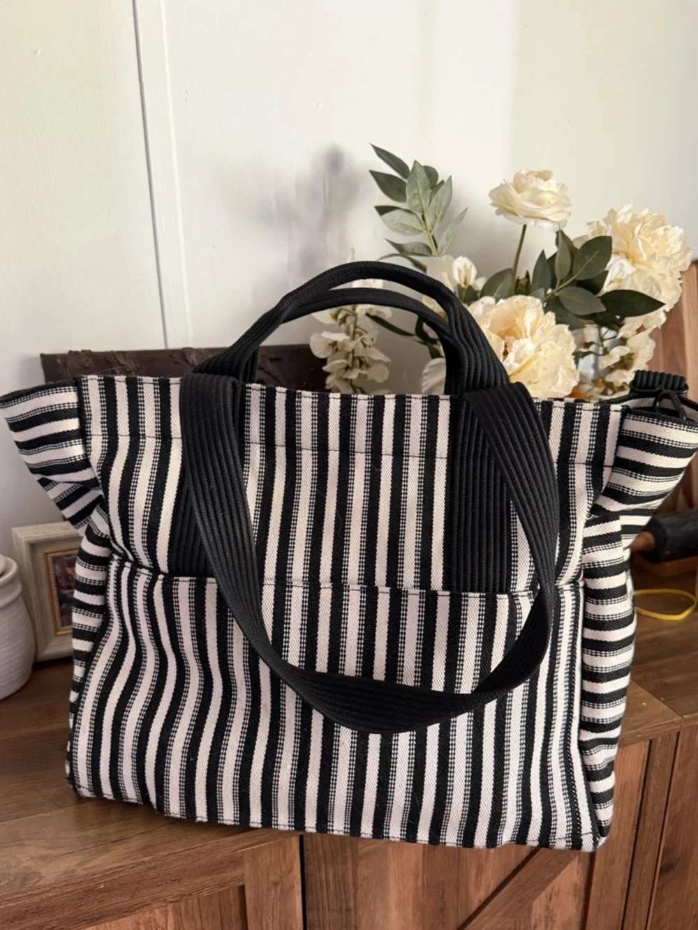 BÉIS Vacation Tote - Limited Edition - Picture 2 of 7